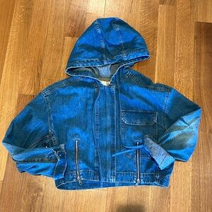 Rachel’s Comey cropped denim jacket